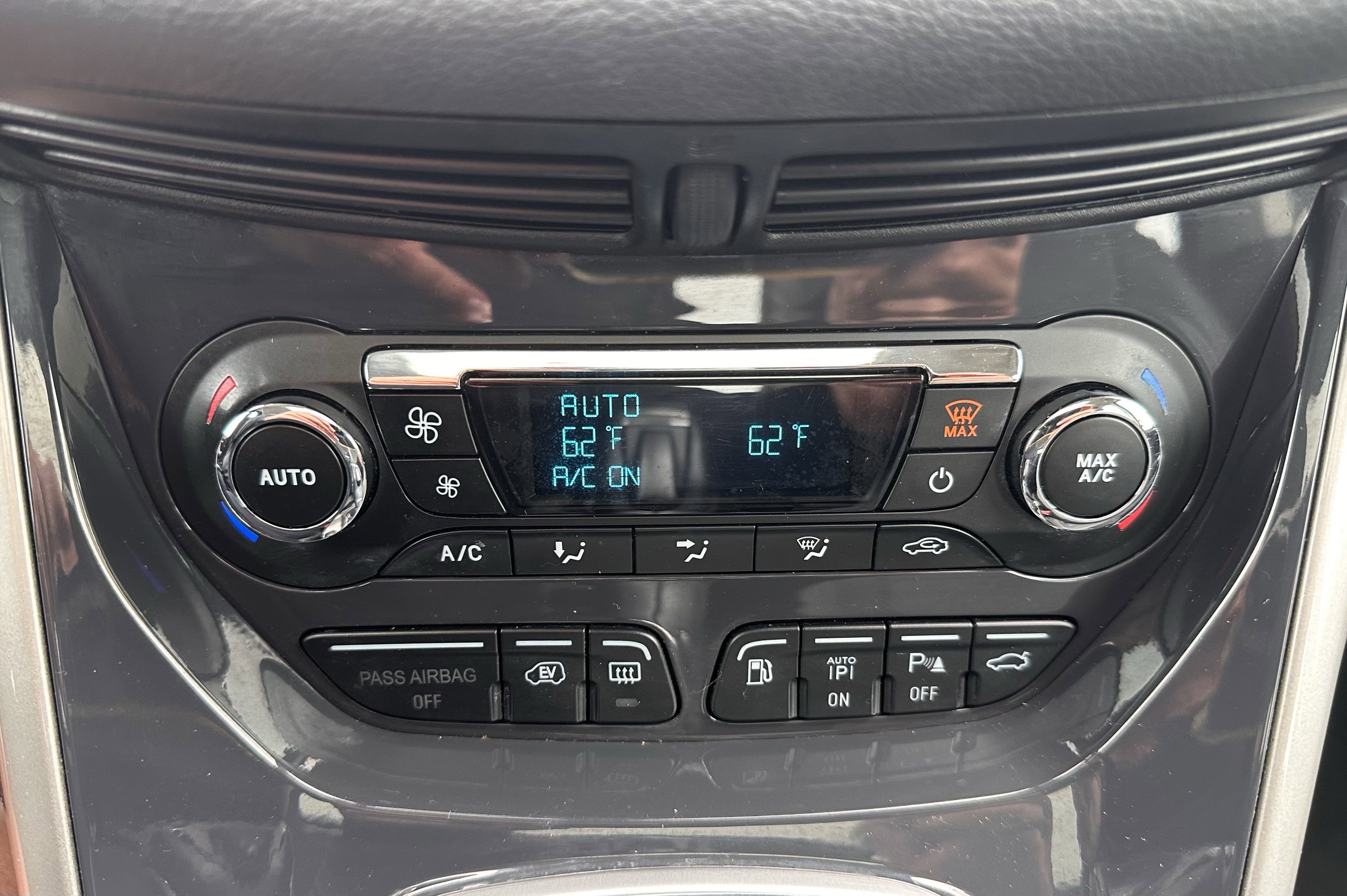 Used 2013 Ford C-MAX Energi SEL image 27