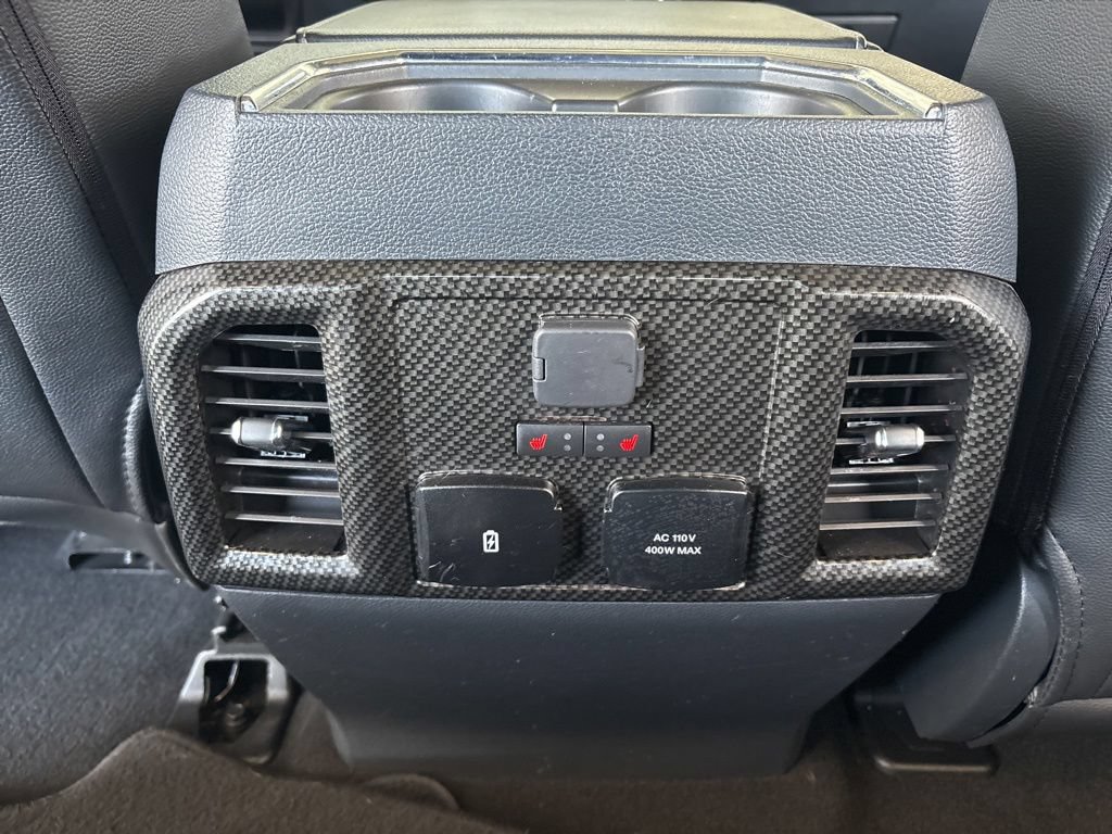 Used 2022 Ford F250 Lariat w/ Lariat Ultimate Package AWD/4WD image 18