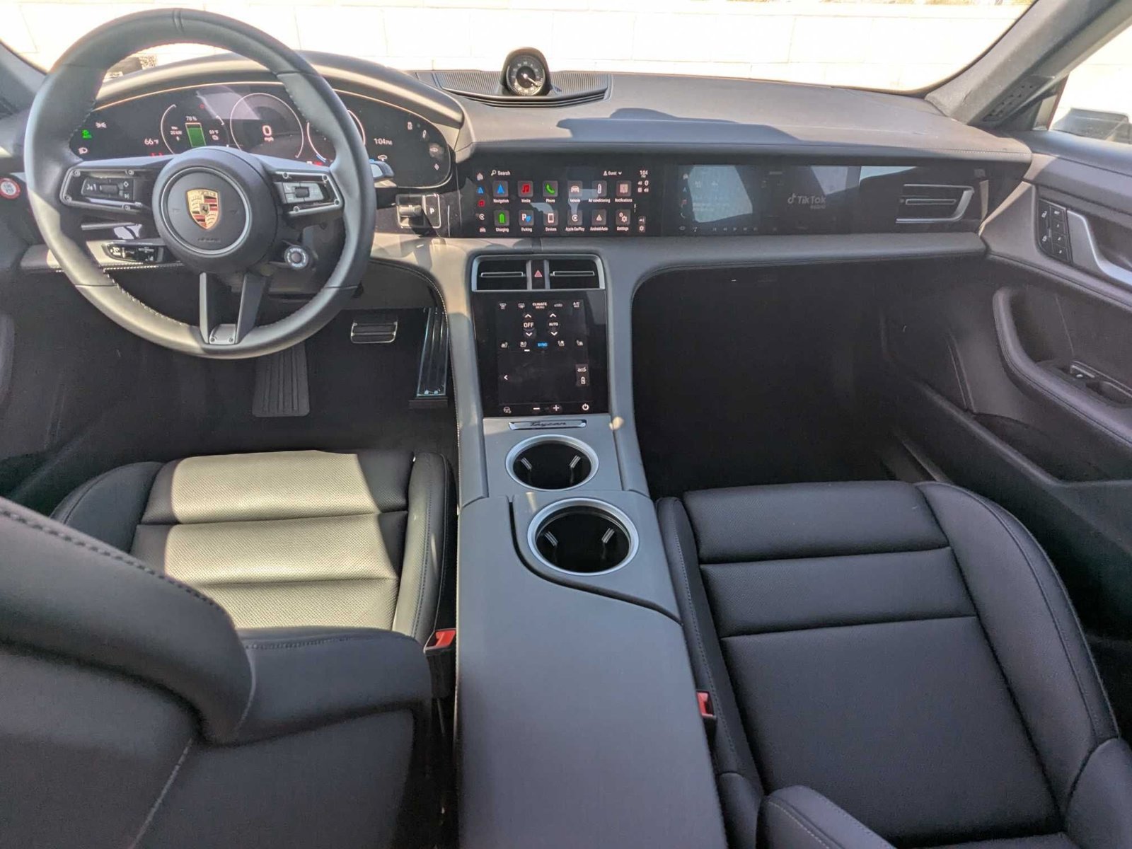 Certified 2025 Porsche Taycan 4S AWD/4WD image 21