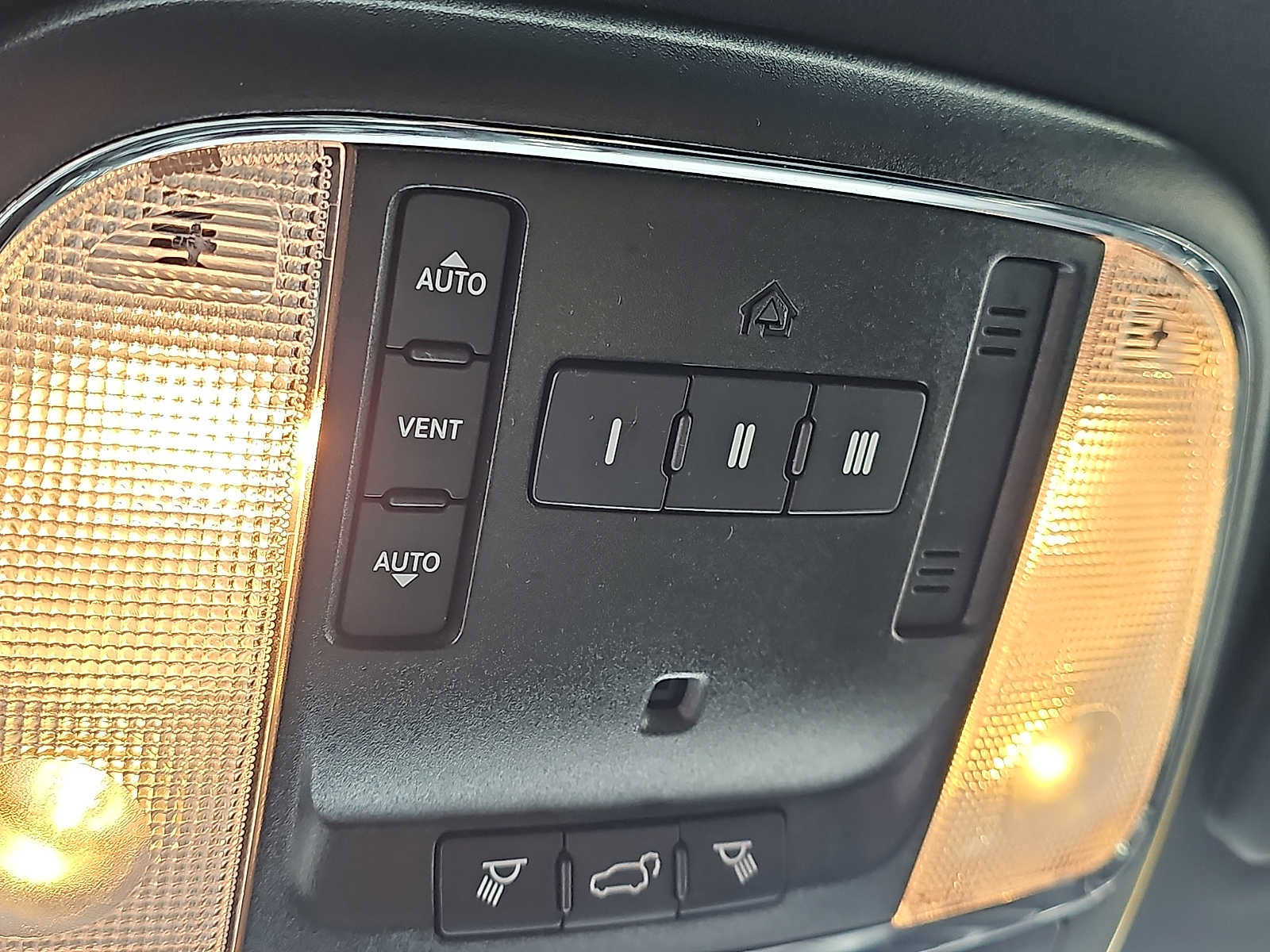 Used 2020 Dodge Durango GT image 31