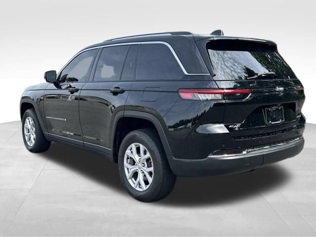 Used 2022 Jeep Grand Cherokee Limited AWD/4WD image 3