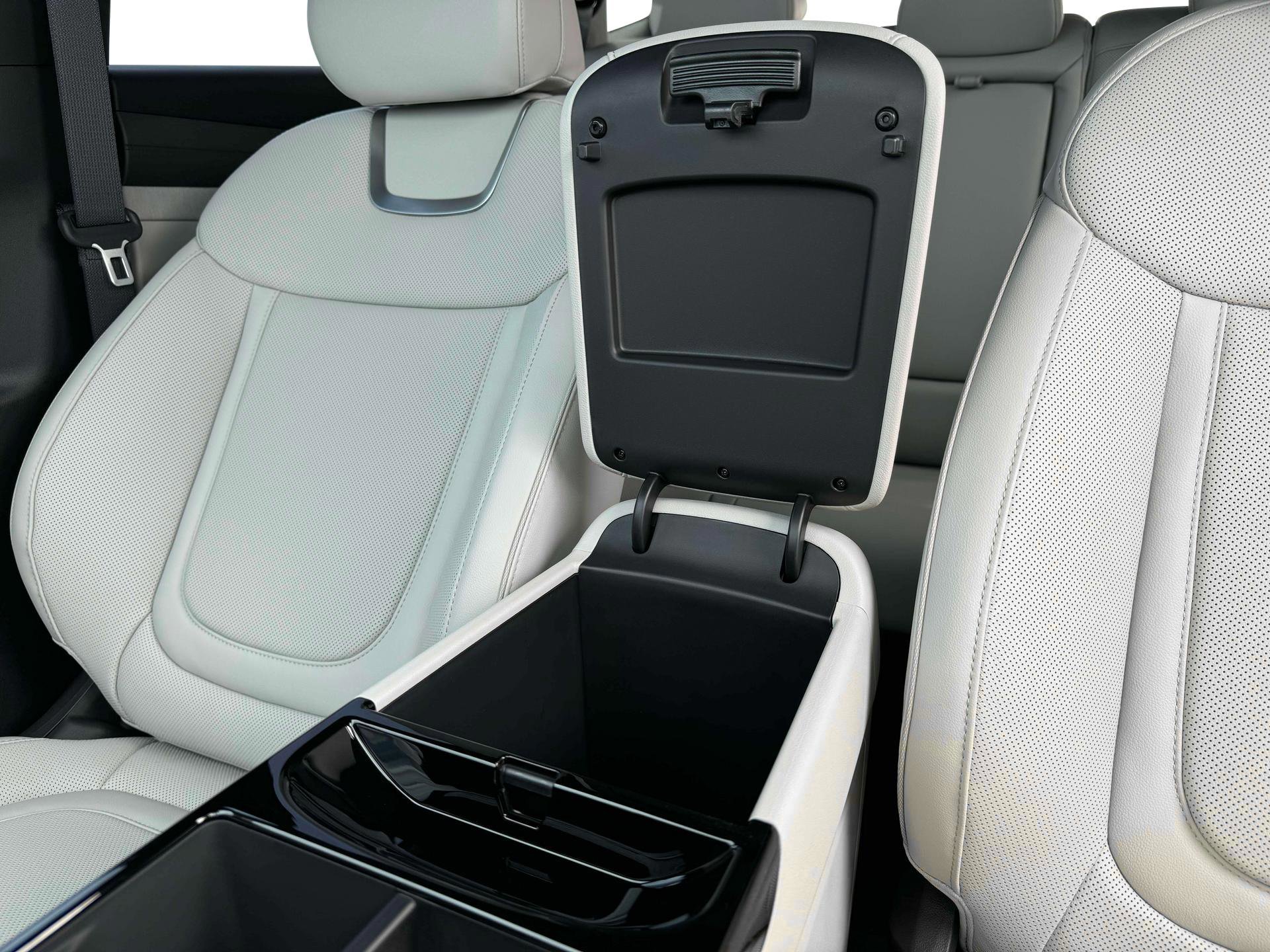 New 2026 Hyundai Tucson Limited image 17