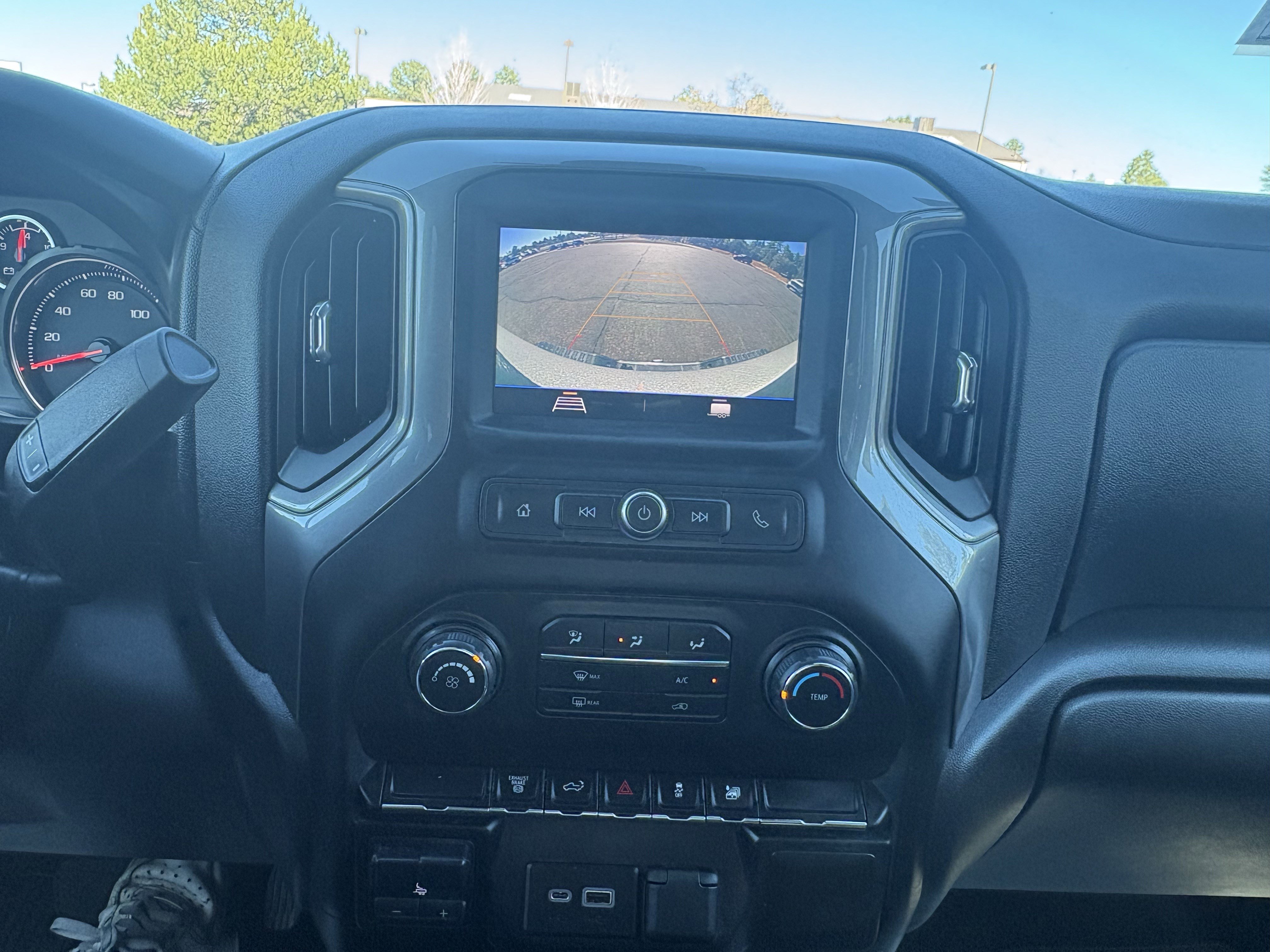 Used 2021 Chevrolet Silverado 2500 Custom w/ Custom Value Package image 24