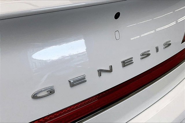 Used 2021 Genesis G90 3.3T Premium image 32