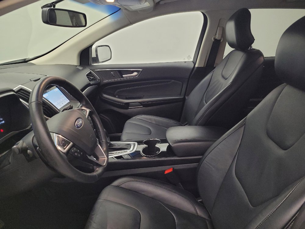 Used 2016 Ford Edge Titanium w/ Technology Package AWD/4WD image 17
