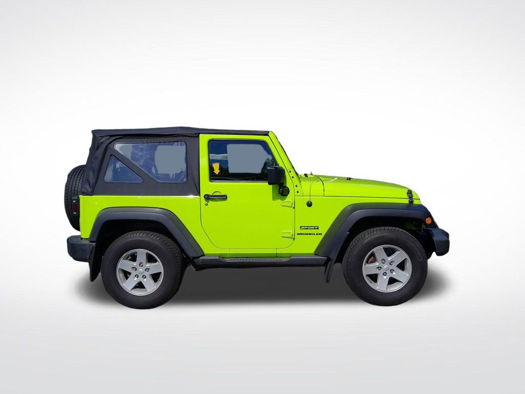 Used 2017 Jeep Wrangler Sport AWD/4WD image 9