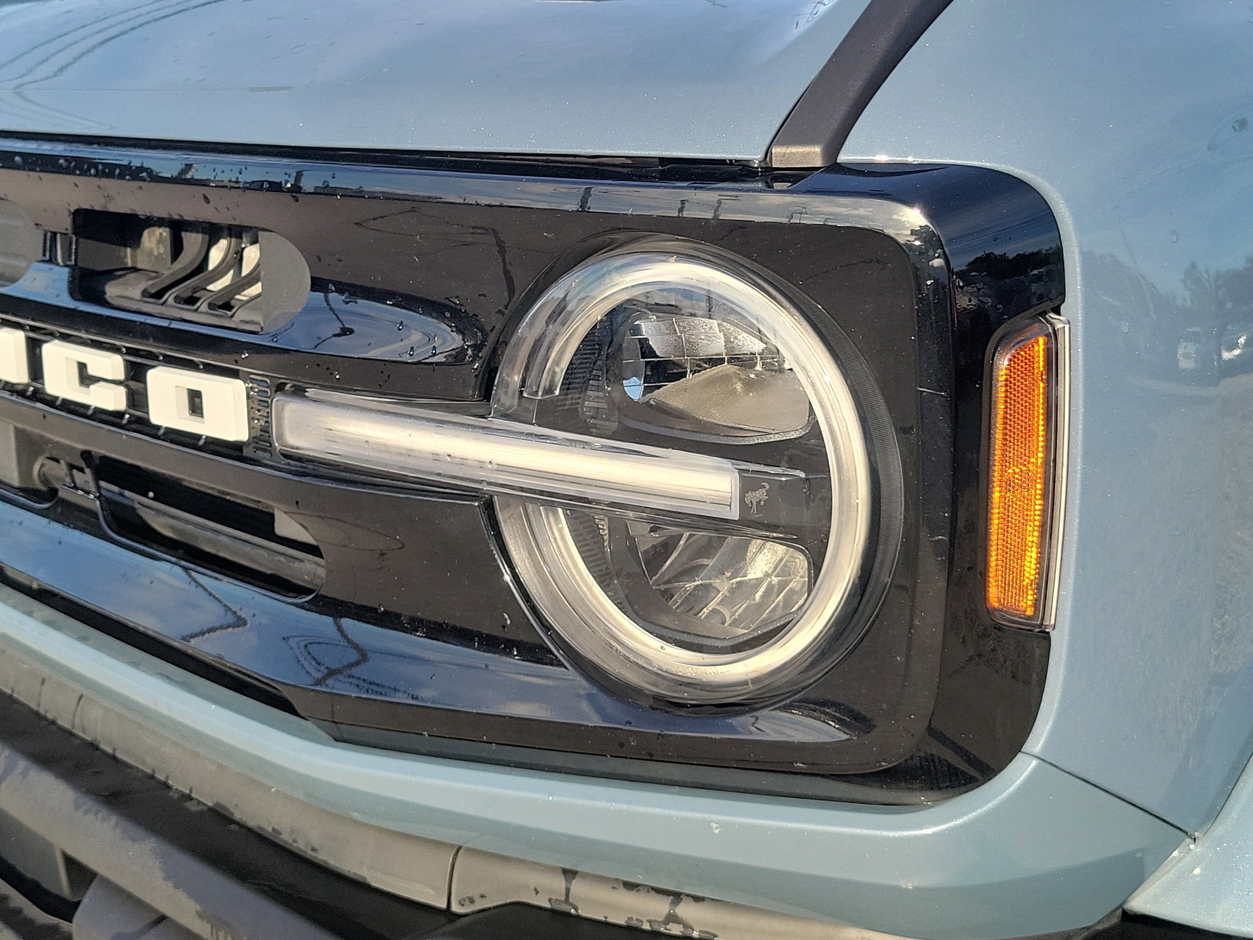 Used 2023 Ford Bronco Outer Banks image 9
