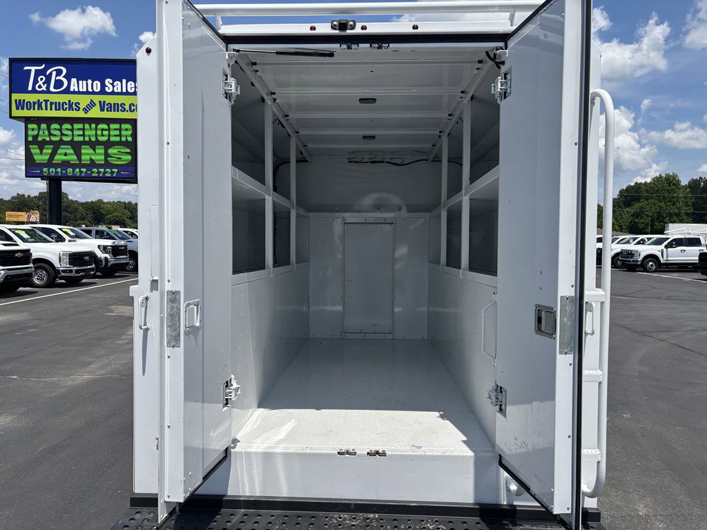 Used 2023 Chevrolet Express 3500 w/ Power Convenience Package image 8