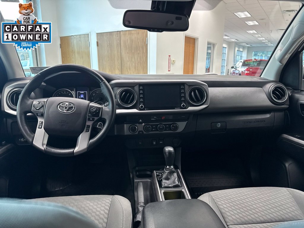 Used 2022 Toyota Tacoma SR5 AWD/4WD image 14