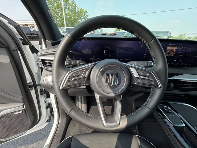 Used 2026 Buick Enclave Preferred FWD image 30