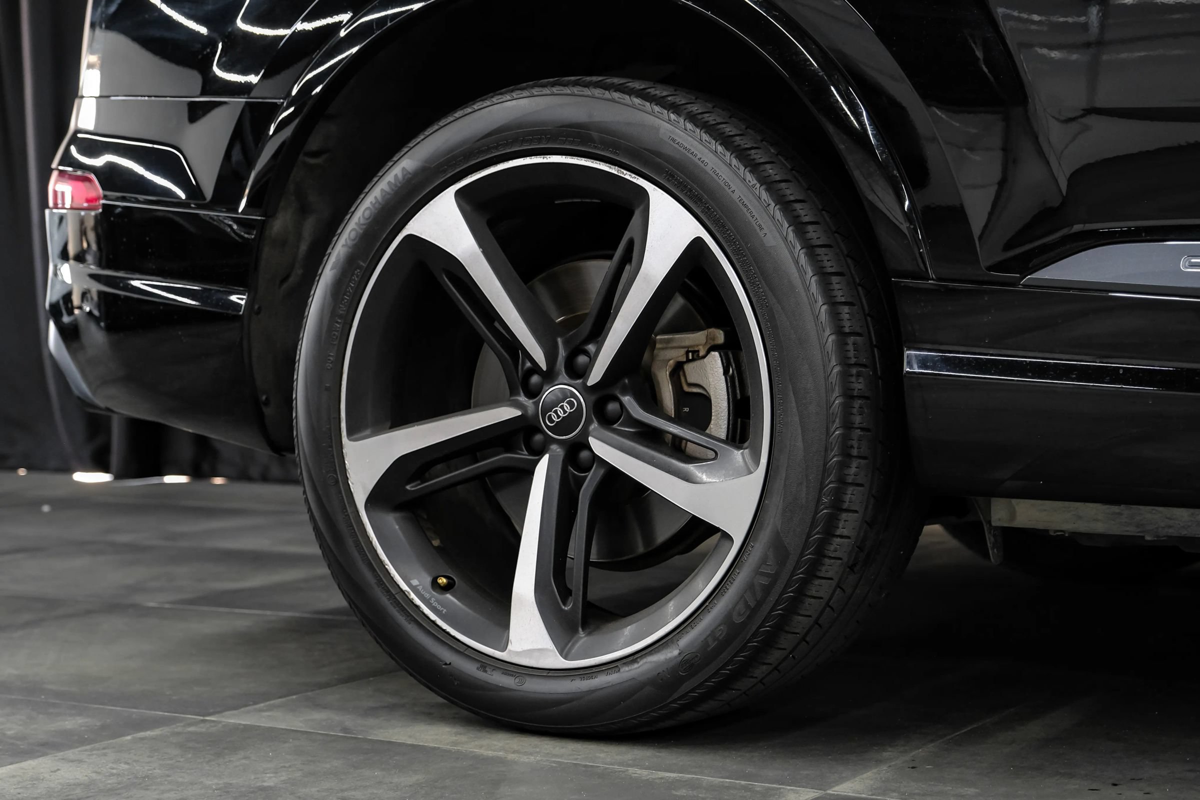 Used 2019 Audi Q7 3.0T Prestige w/ Prestige Package AWD/4WD image 75