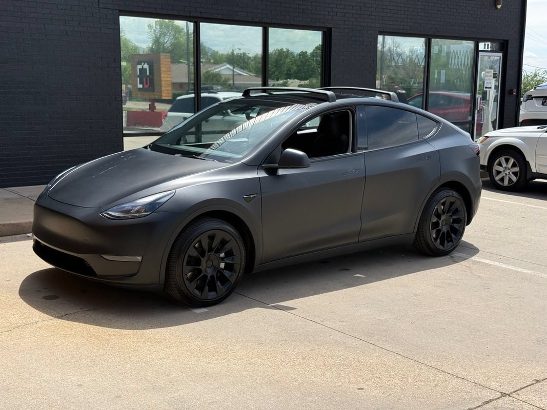 Used 2023 Tesla Model Y Long Range AWD/4WD image 18