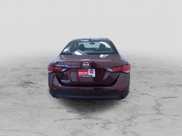 Used 2025 Nissan Sentra SV FWD image 9