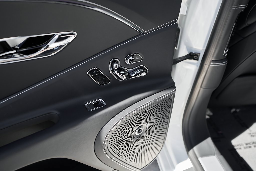 Used 2024 Bentley Flying Spur S V8 image 45