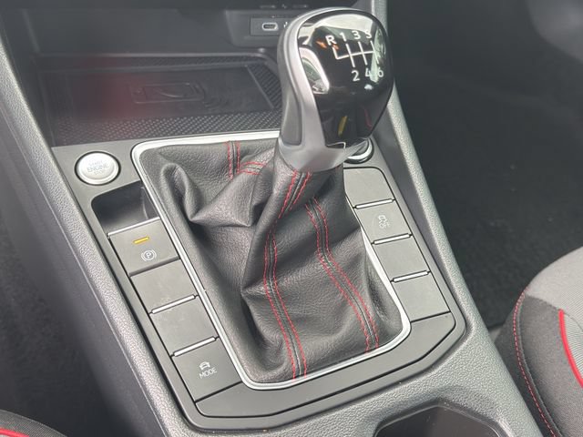 Used 2024 Volkswagen Jetta GLI 40th Anniversary Edition FWD image 18