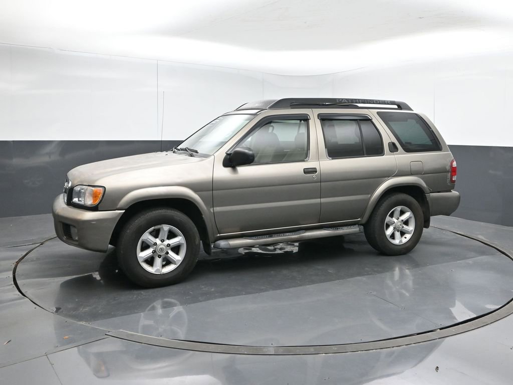 Used 2004 Nissan Pathfinder SE w/ (POP) SE Popular Pkg image 2