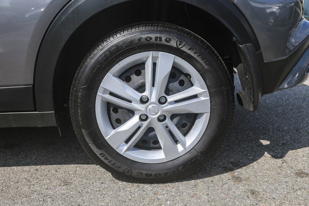 Certified 2025 Nissan Kicks Play S image 10