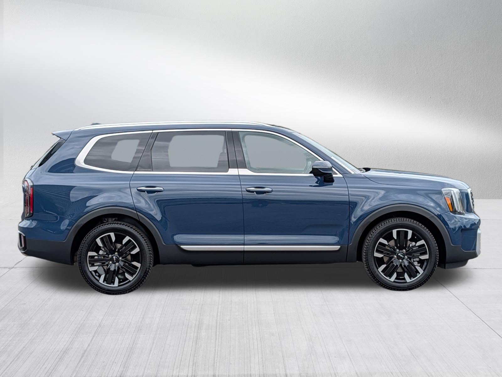 Certified 2024 Kia Telluride SX Prestige AWD/4WD image 8
