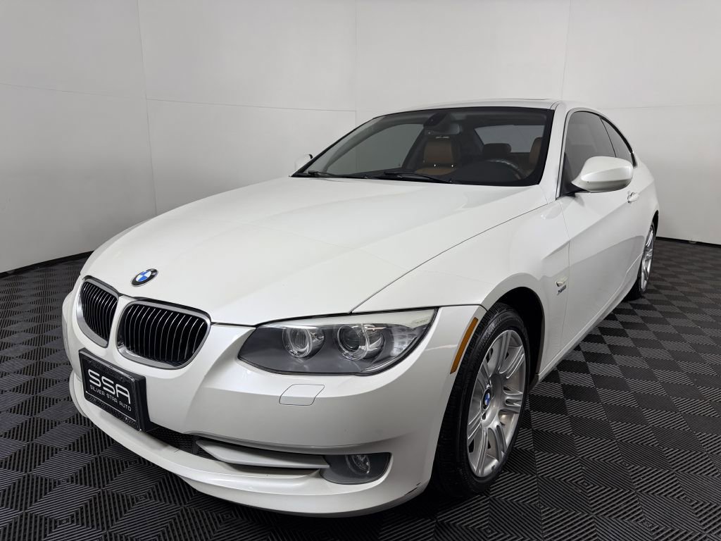 Used 2012 BMW 335i xDrive Coupe AWD/4WD image 1