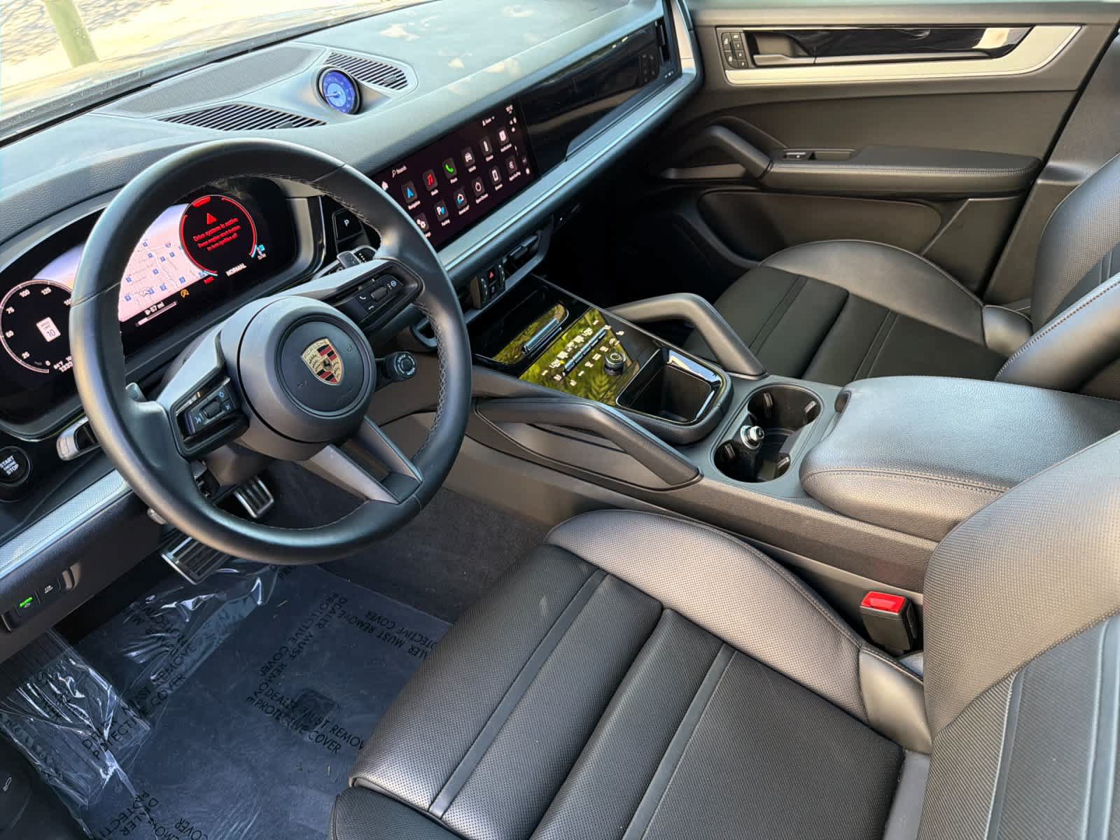 Used 2024 Porsche Cayenne S AWD/4WD image 4