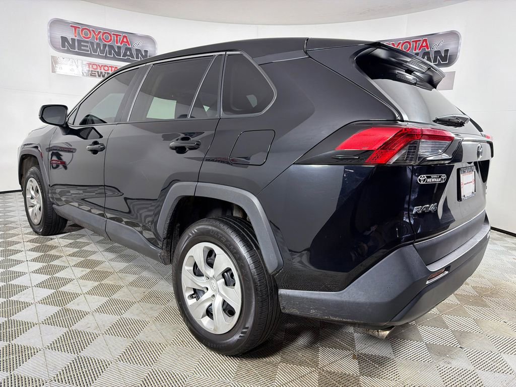 Used 2023 Toyota RAV4 LE image 5
