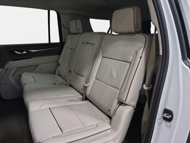 Used 2023 GMC Yukon XL Denali AWD/4WD image 11