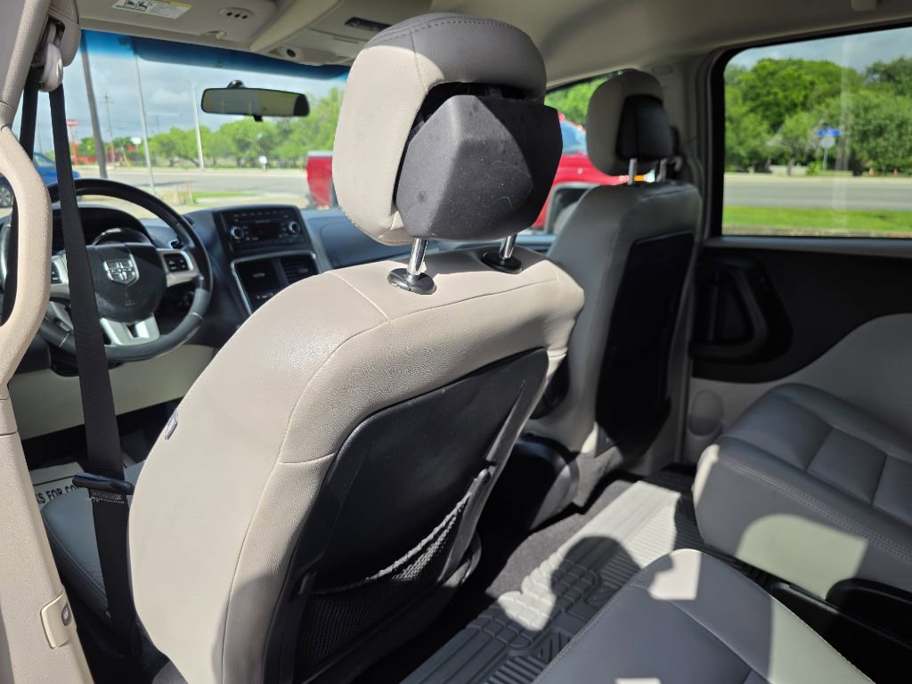 Used 2012 Dodge Grand Caravan Crew FWD image 20