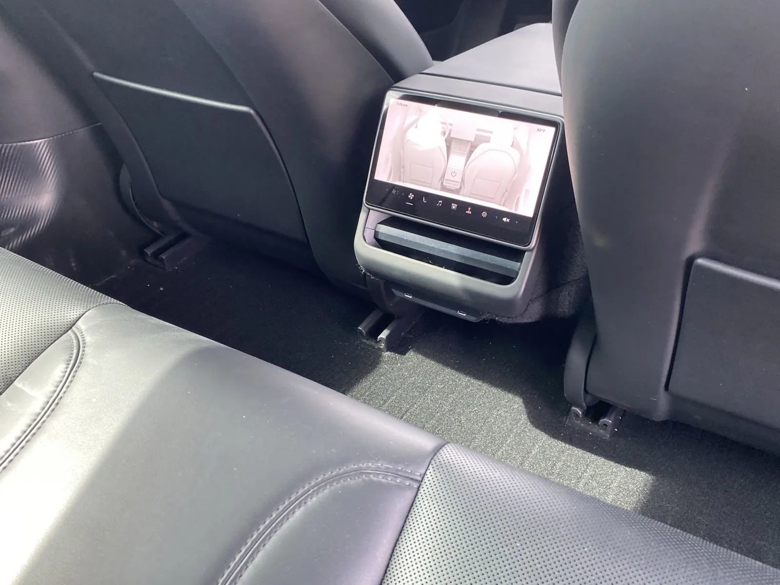 Used 2024 Tesla Model 3 Standard Range RWD image 8