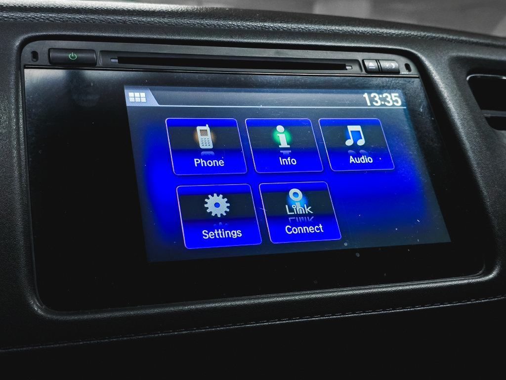 Used 2017 Honda HR-V EX image 25