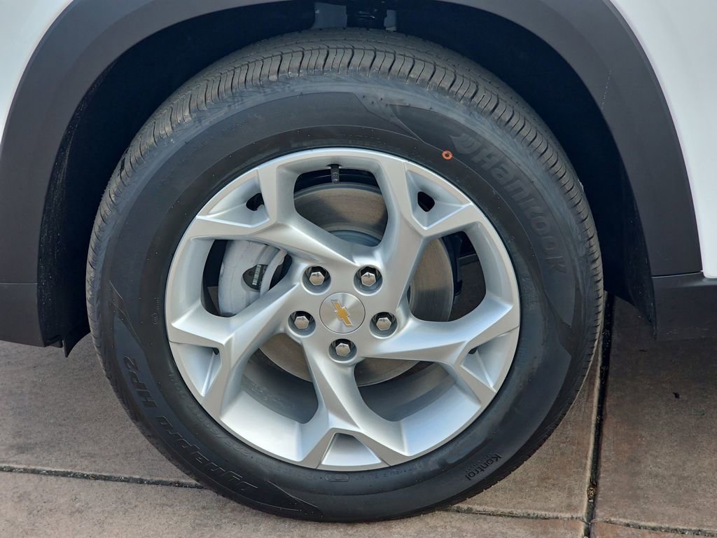 New 2026 Chevrolet Trax LS w/ LS Convenience Package image 35