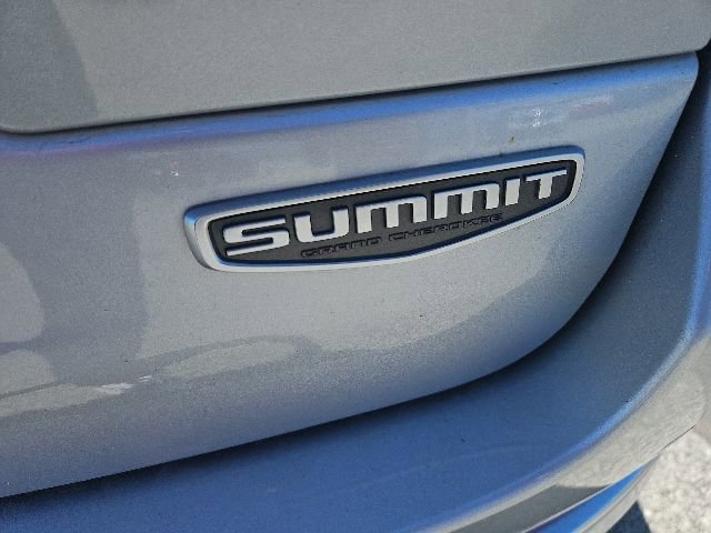 Used 2023 Jeep Grand Cherokee Summit w/ Adv Protech Group IV AWD/4WD image 12