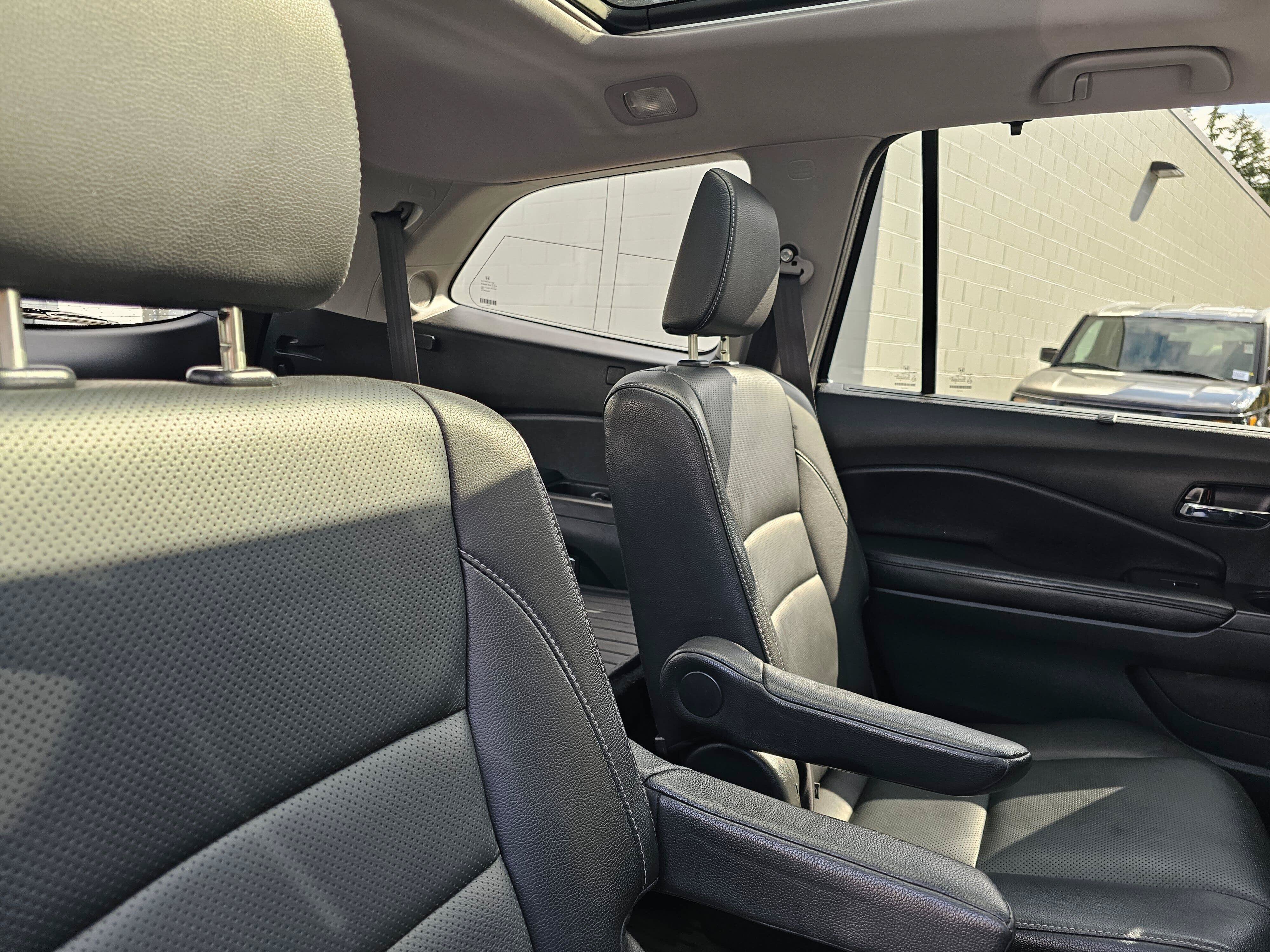 Used 2016 Honda Pilot Elite image 13