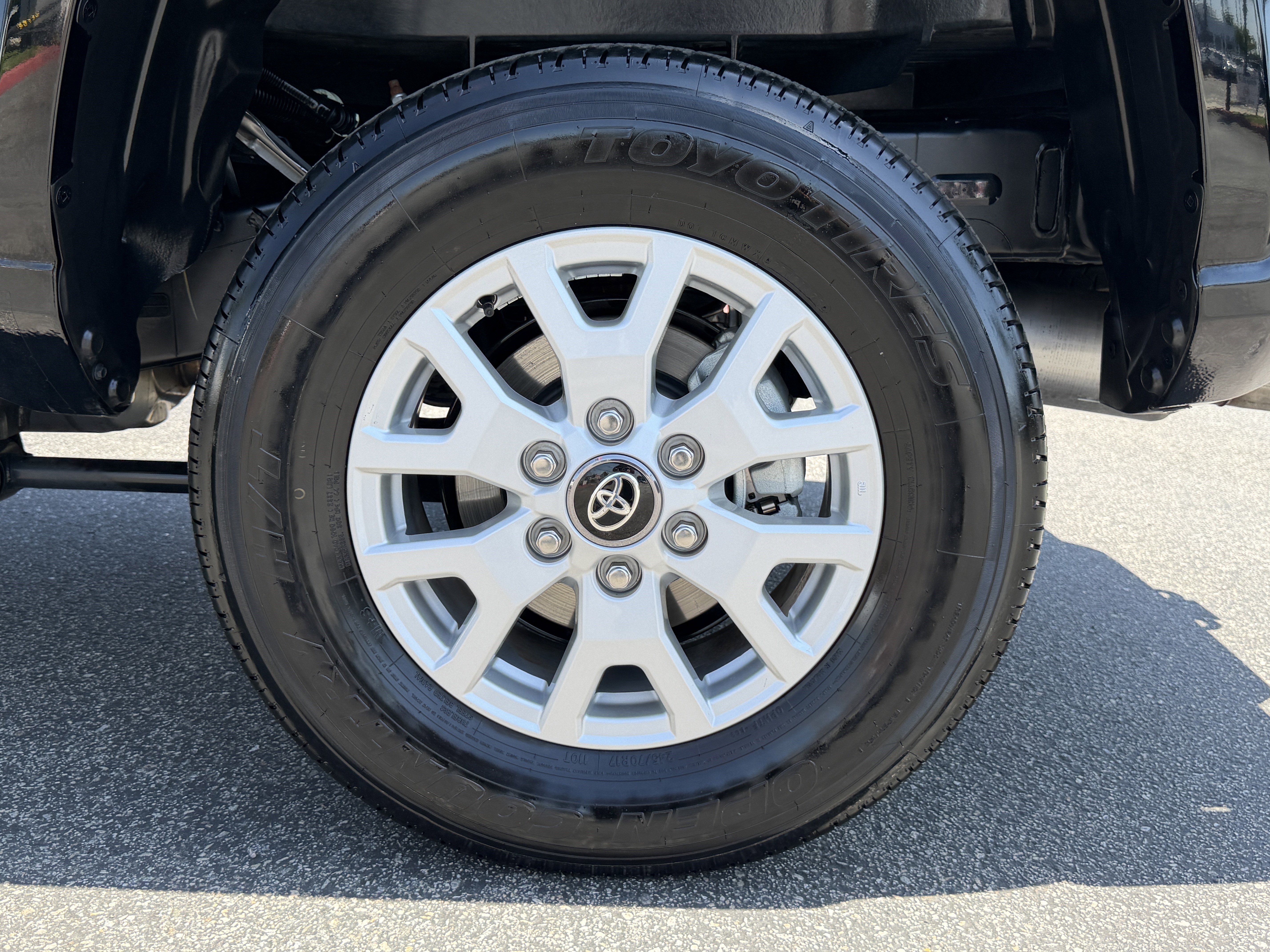 Used 2025 Toyota Tacoma SR5 RWD image 11