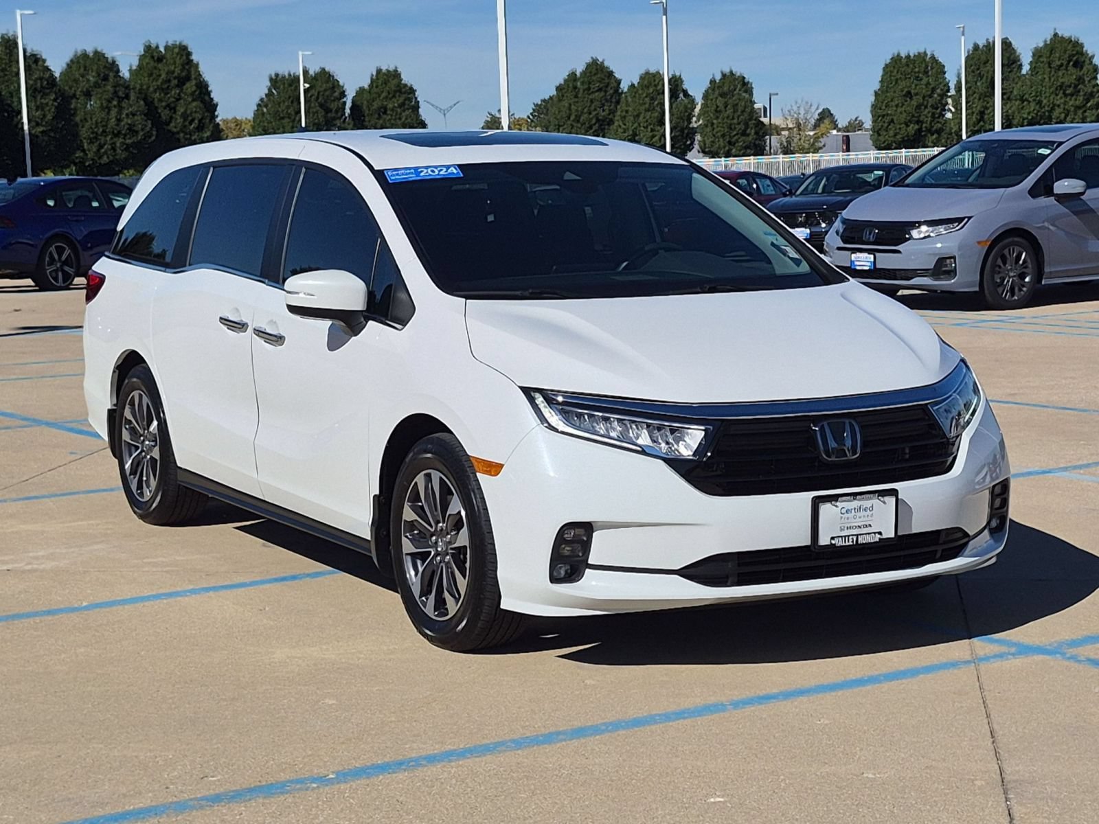 Certified 2024 Honda Odyssey EX-L image 4