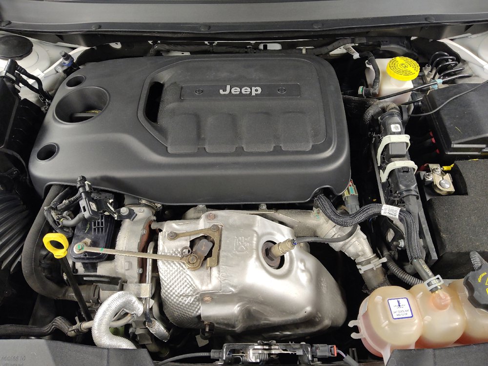 Used 2020 Jeep Cherokee Trailhawk w/ Comfort/Convenience Group AWD/4WD image 30