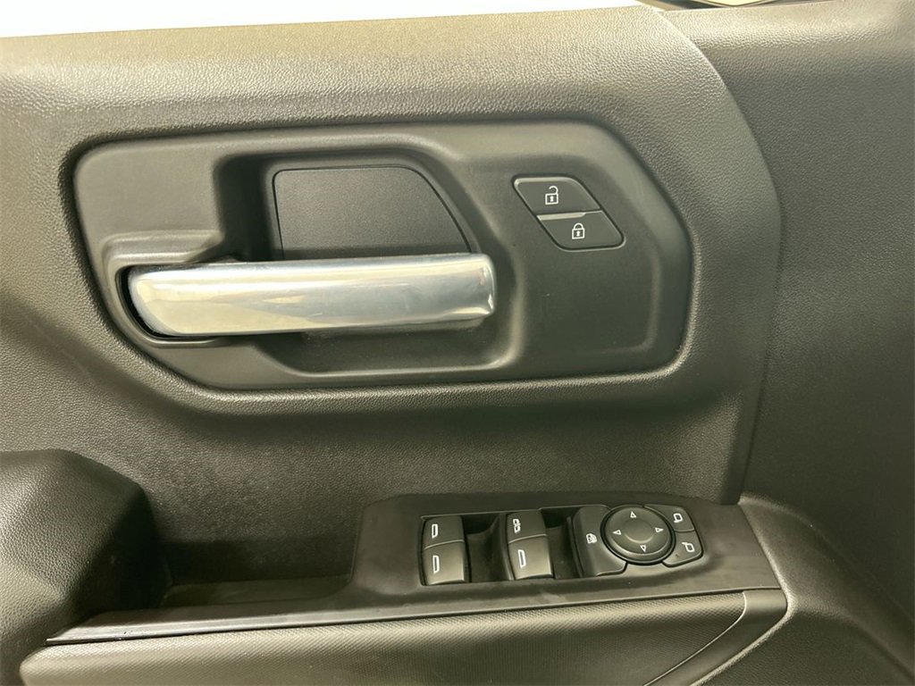 Used 2019 Chevrolet Silverado 1500 Custom Trail Boss w/ Custom Convenience Package image 11