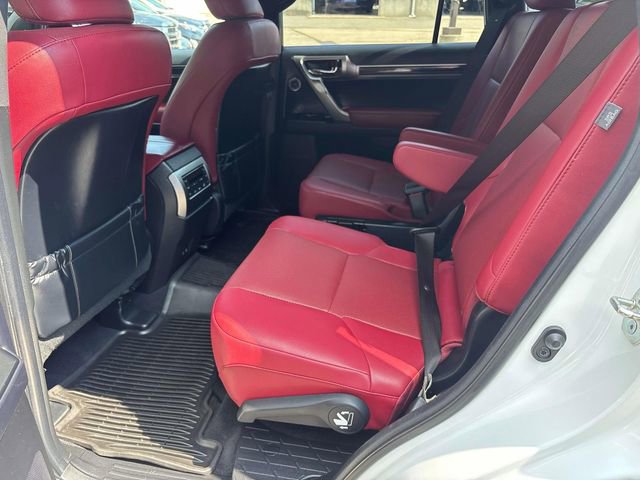 Used 2023 Lexus GX 460 Premium w/ Accessory Package image 8