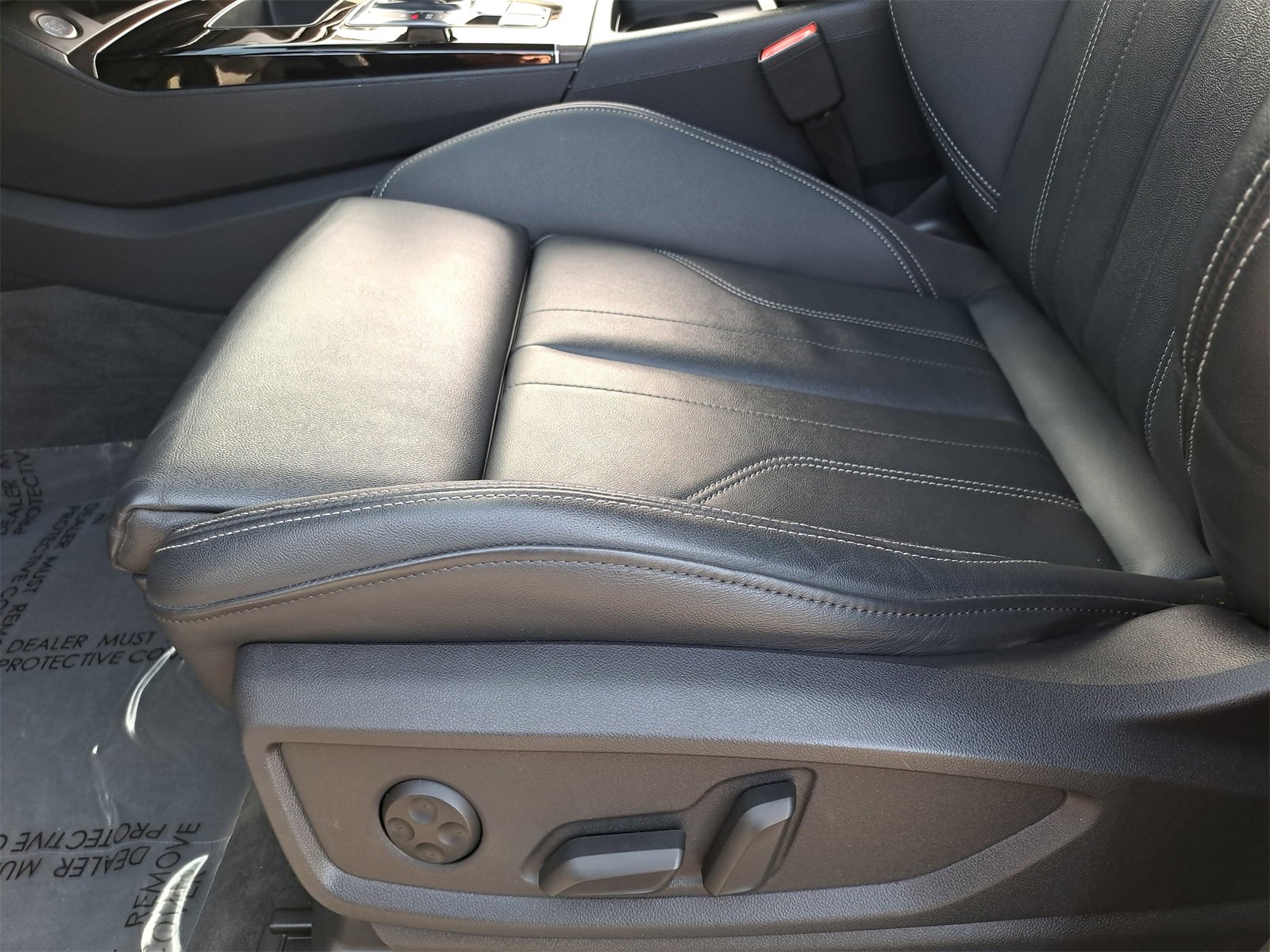 Used 2023 Audi Q5 e Premium w/ Convenience Package image 32