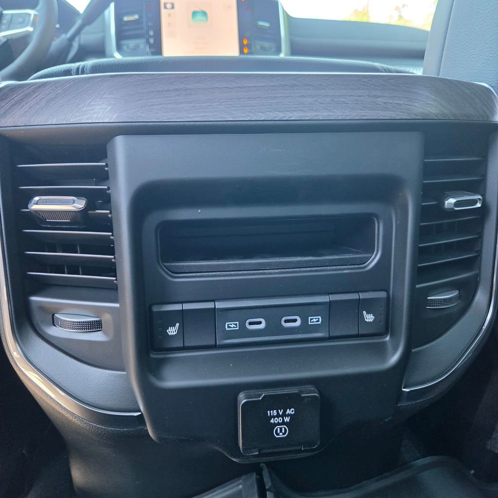 New 2026 RAM 3500 Laramie AWD/4WD image 12