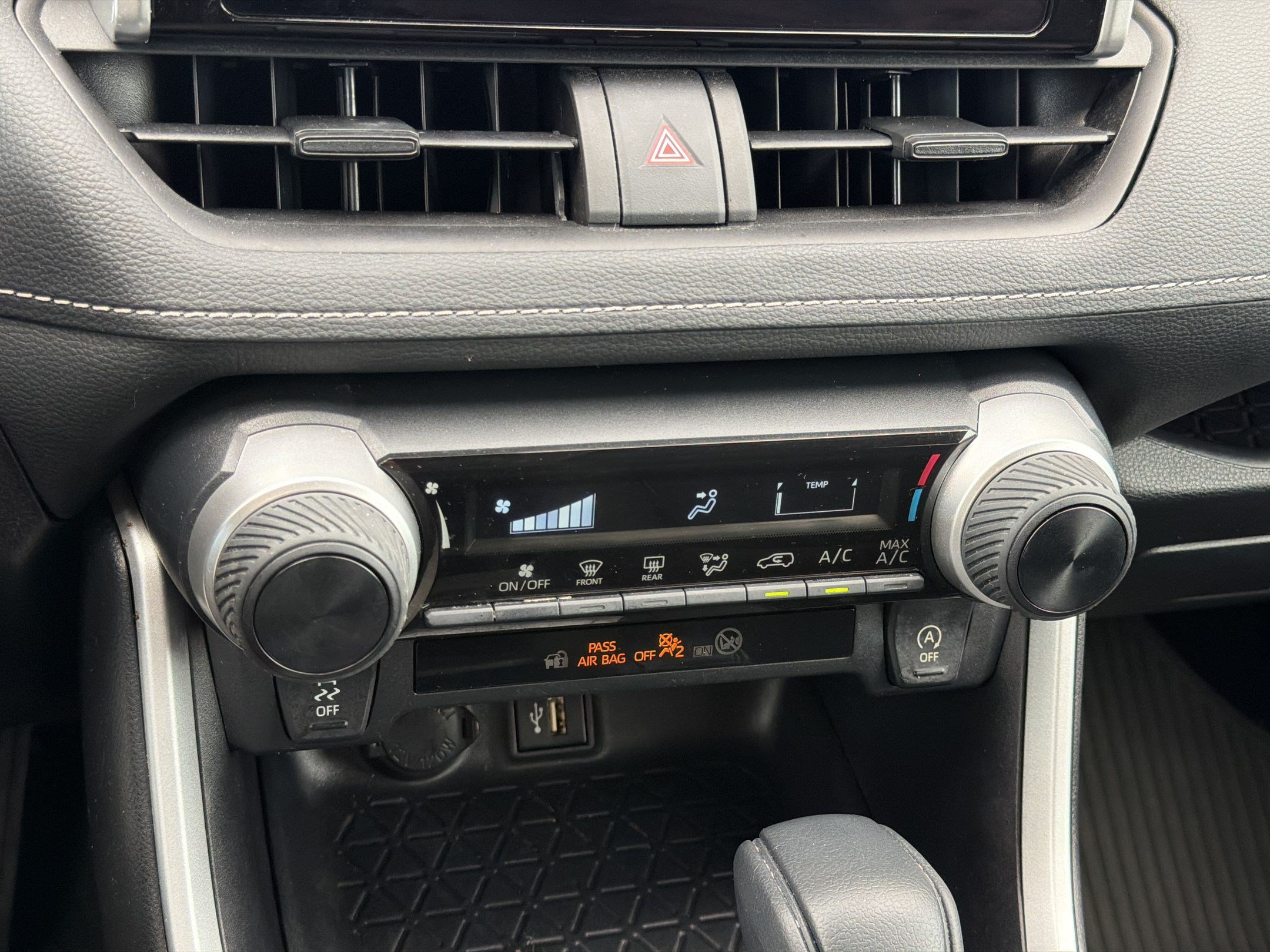 Certified 2024 Toyota RAV4 LE FWD image 26