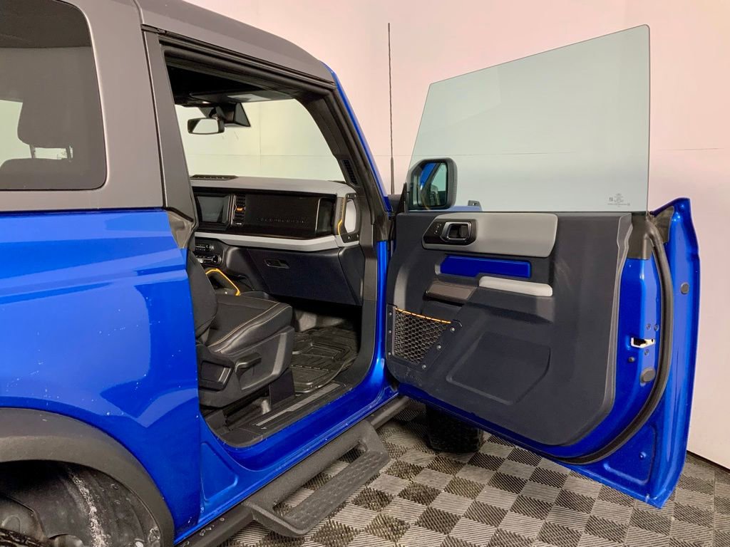 Used 2023 Ford Bronco Badlands image 28