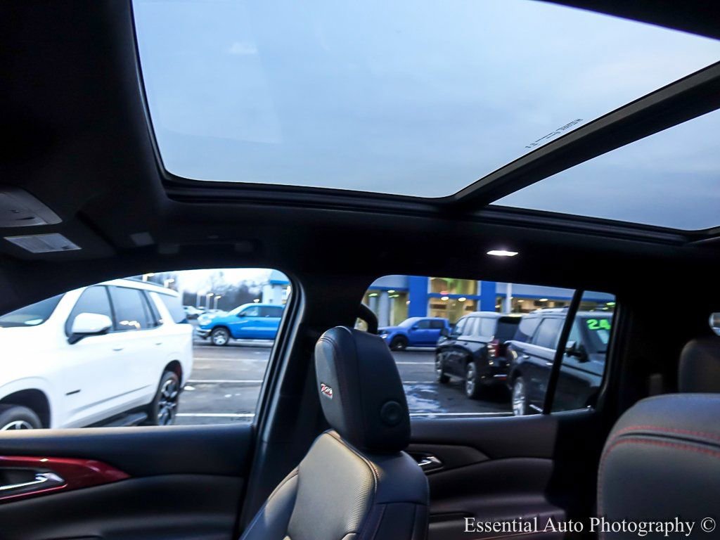 Used 2024 Chevrolet Traverse Z71 w/ Enhanced Driving Package image 15