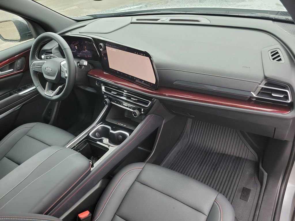 Used 2025 Chevrolet Traverse Z71 w/ LPO, Floor Liner Package image 40