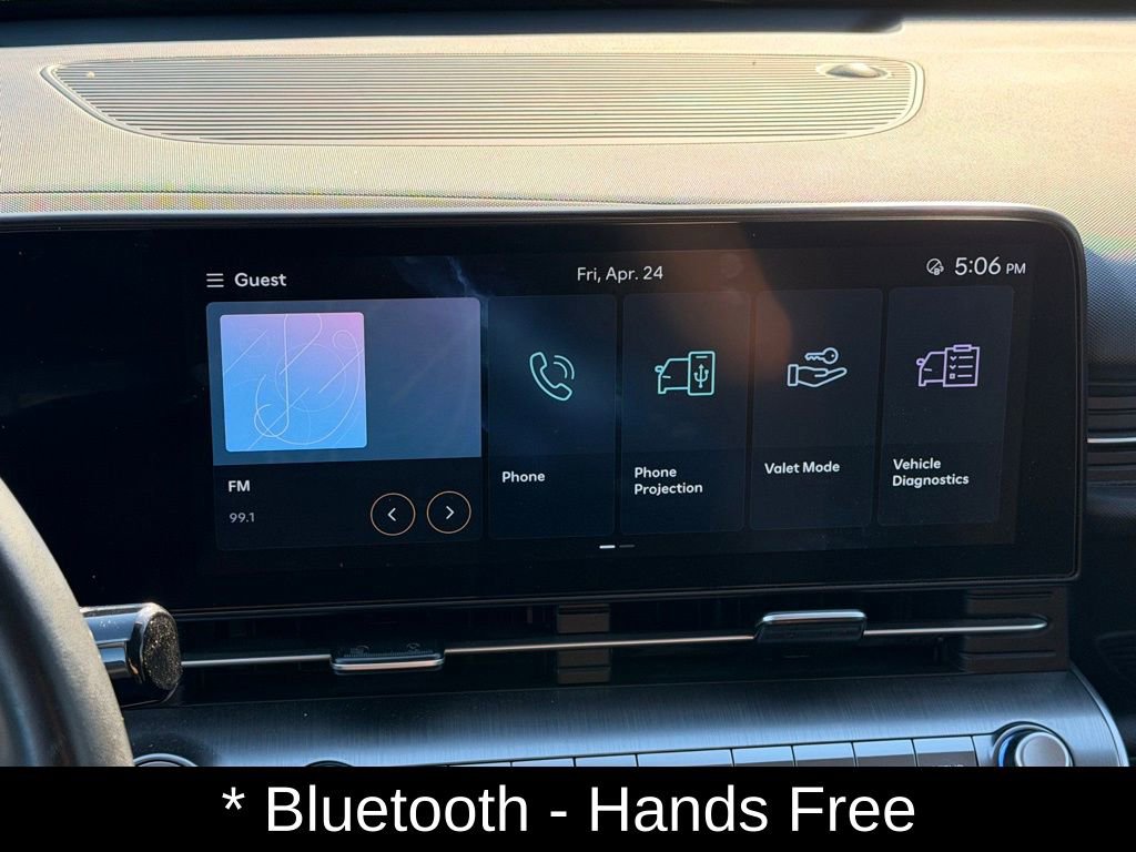 Certified 2025 Hyundai Kona SEL AWD/4WD image 13