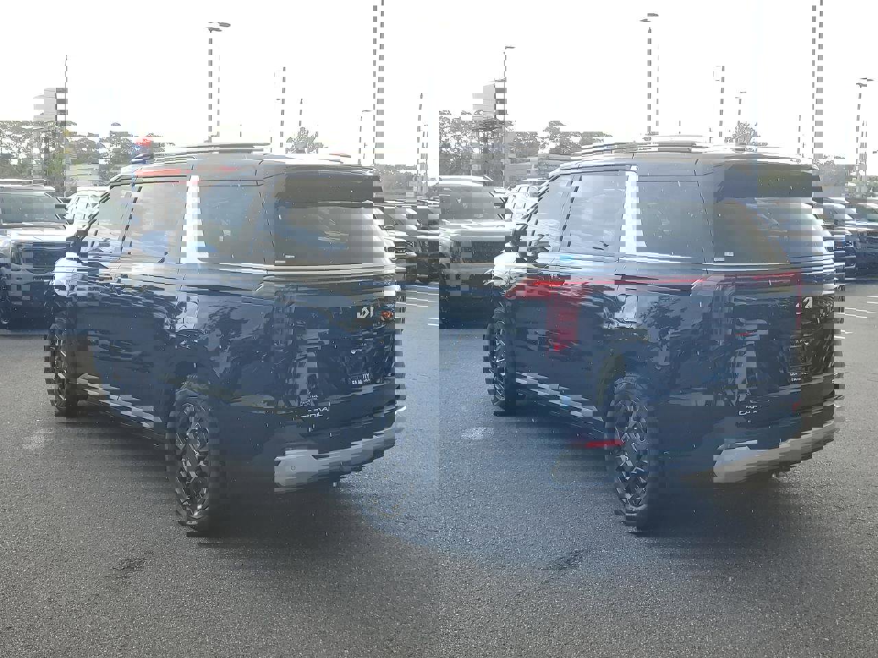 New 2026 Kia Carnival EX image 4