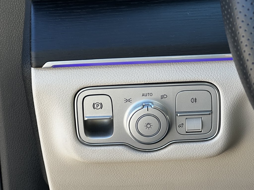 Certified 2025 Mercedes-Benz GLS 450 4MATIC image 34