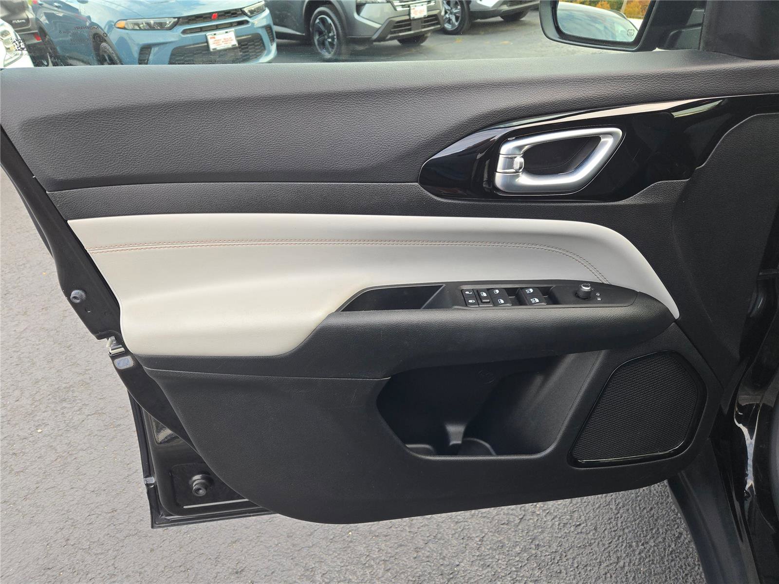 Used 2022 Jeep Compass Limited image 22