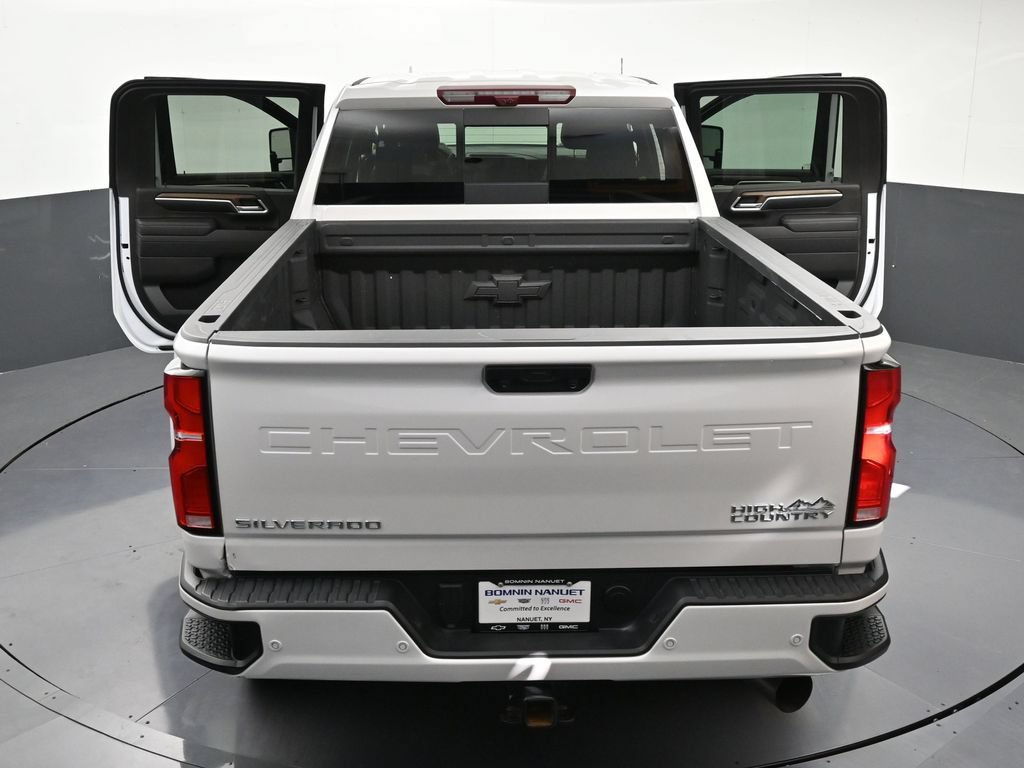 Certified 2025 Chevrolet Silverado 3500 High Country w/ High Country Premium Package AWD/4WD image 35