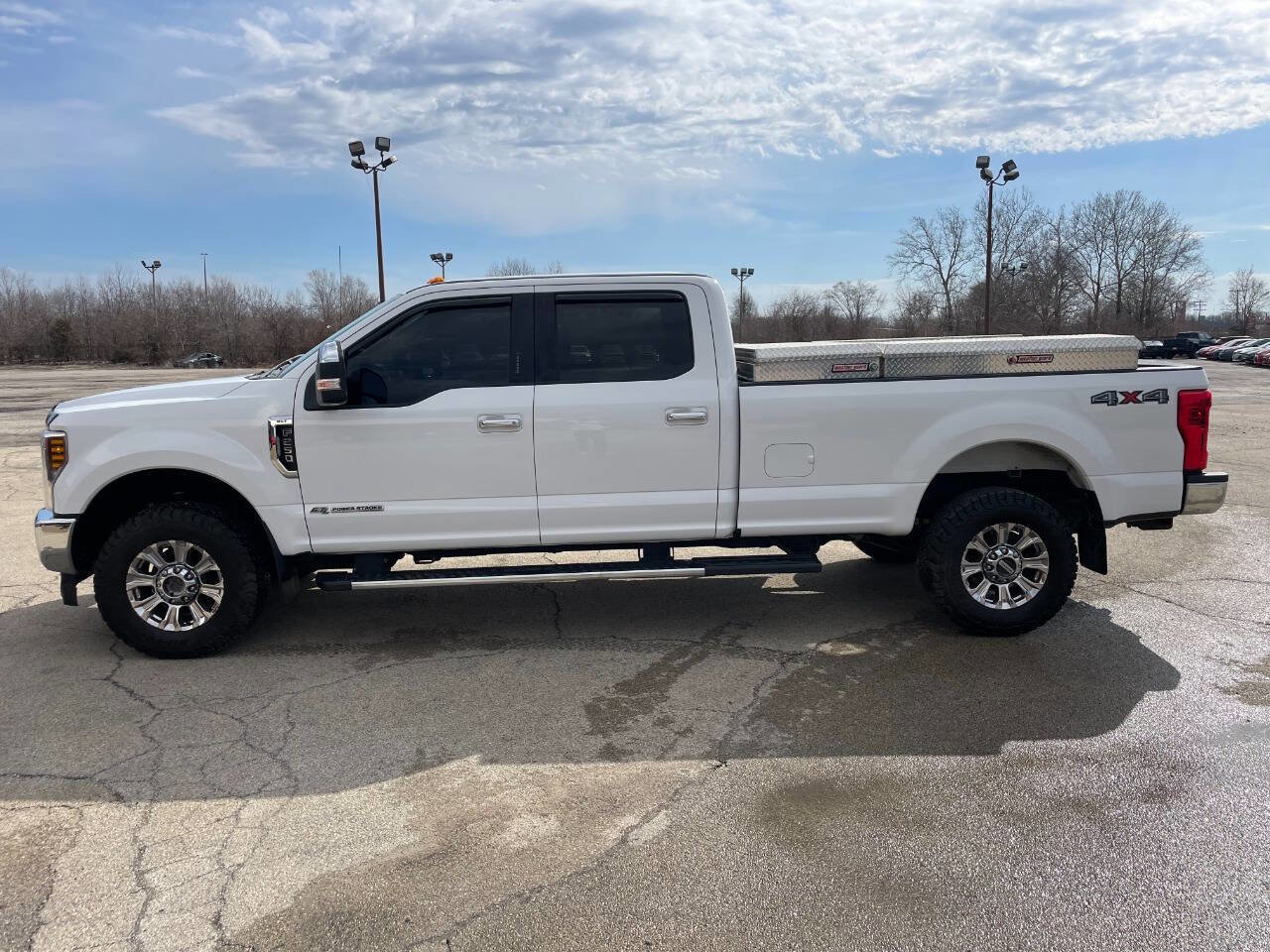 Used 2019 Ford F250 XLT w/ XLT Premium Package image 2