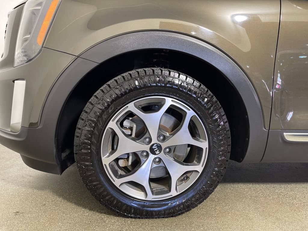 Used 2020 Kia Telluride EX w/ Towing Package AWD/4WD image 11